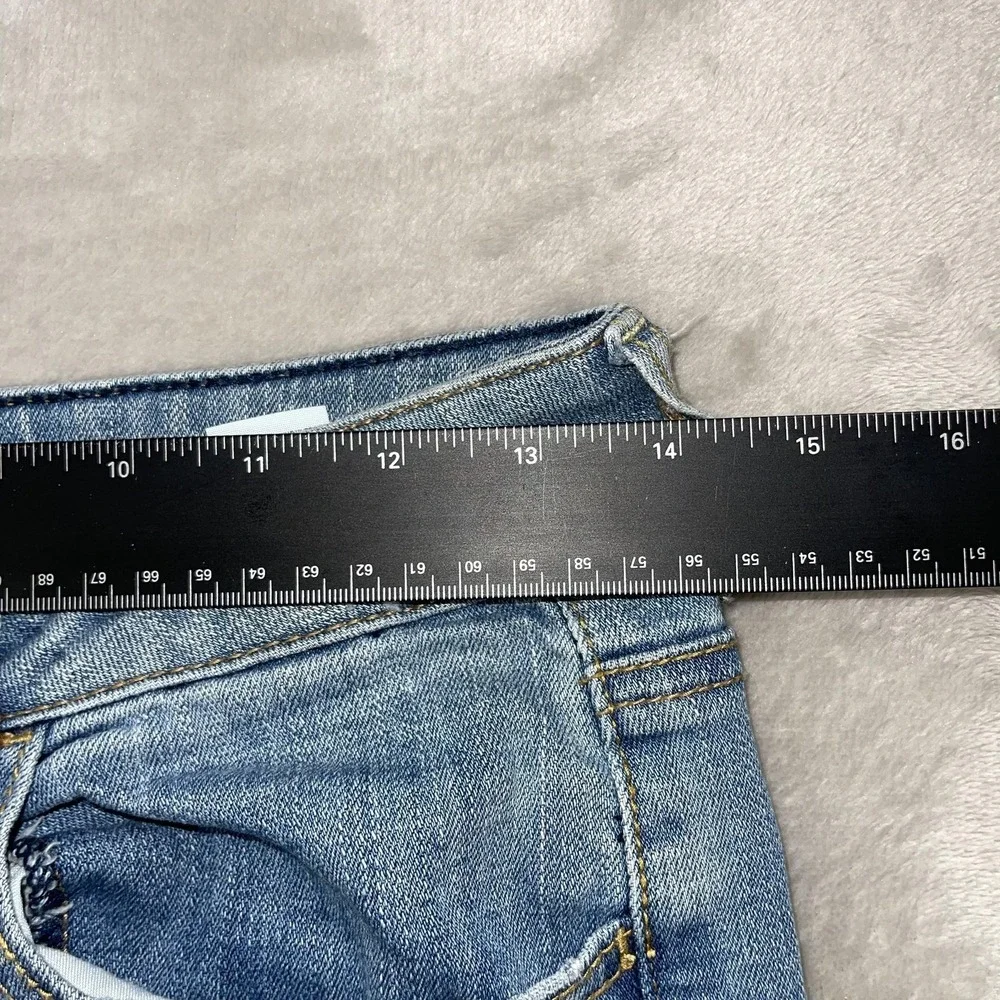 American Eagle Outfitters casual seams cut